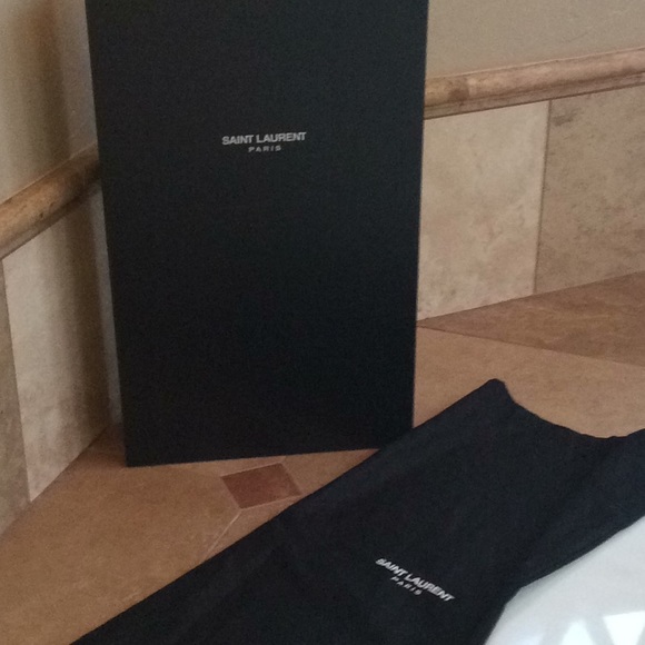 Saint Laurent Babies Black Suede Boot - Picture 5 of 7